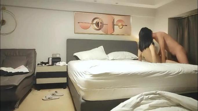 2对夫妻酒店玩换妻游戏【下集实战篇】 预览截图 11
