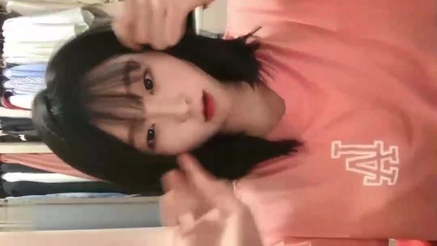 【清纯反差婊】小骚逼一脸狐媚样,真的很欠操,还是无毛逼 预览截图 8