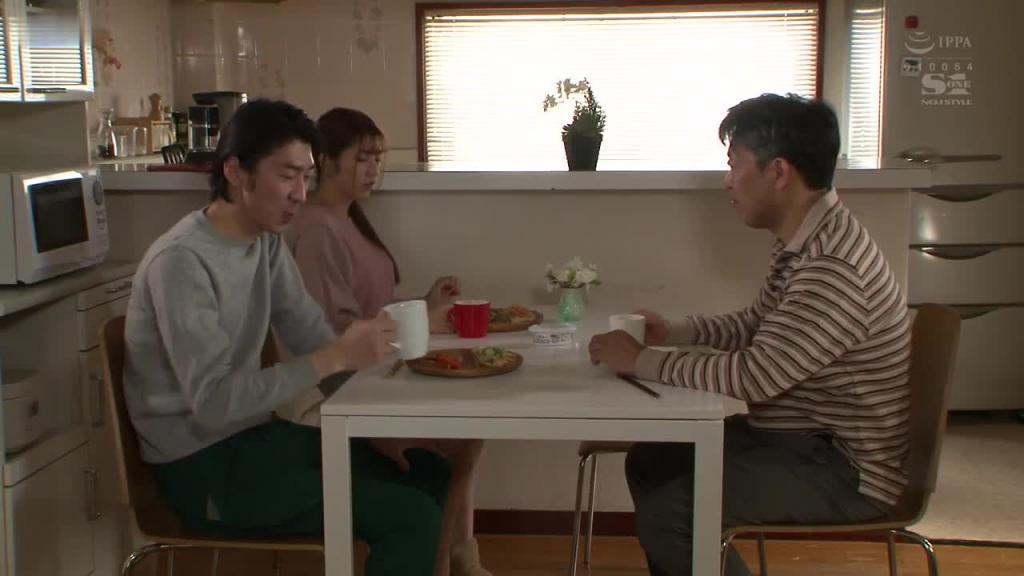 一面浮现老公存在一面被公公流汗舔舐侵犯… 七森莉莉 SSIS-344 预览截图 12