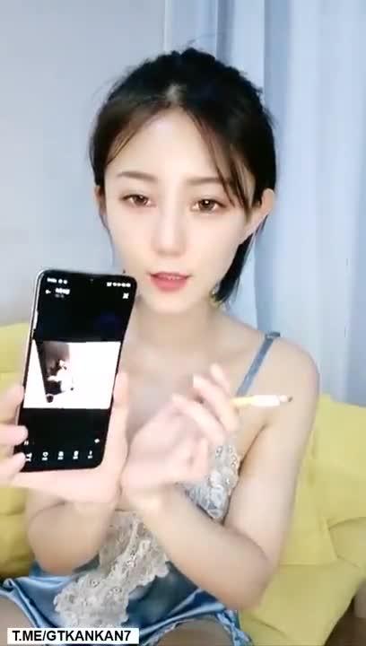 苗条直播主《上海猪九妹》清凉直播,三点全露性感热舞小哥哥心动了吗? 预览截图 11