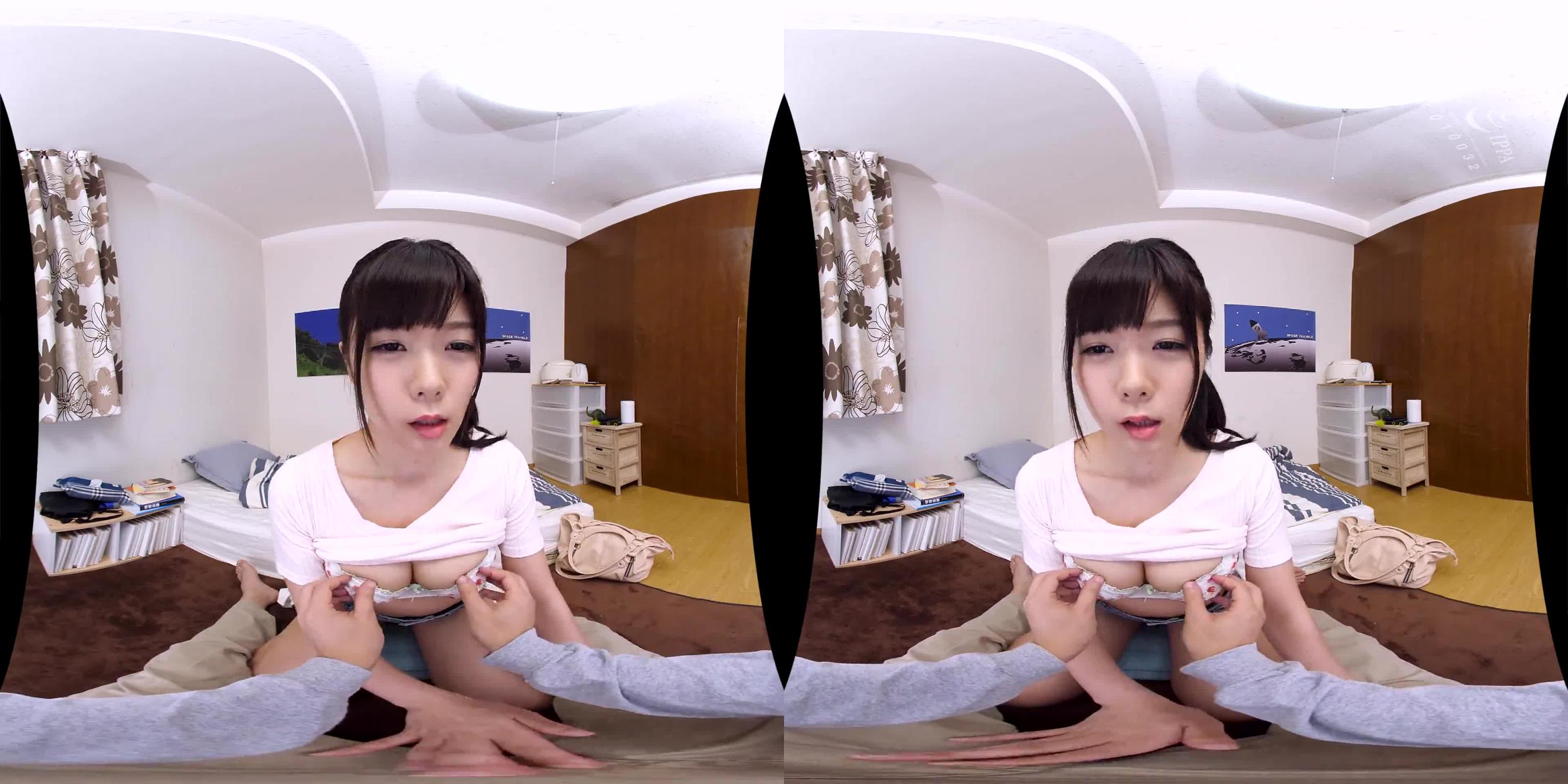 【3】VR 长篇 在满是女性的客满电车上顶到爽&看到爽！ 第三集 AVOPVR-127 预览截图 2