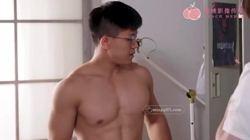 PM065 蜜桃成熟时_首部曲_高校女球经被学长轮奸 预览截图 1