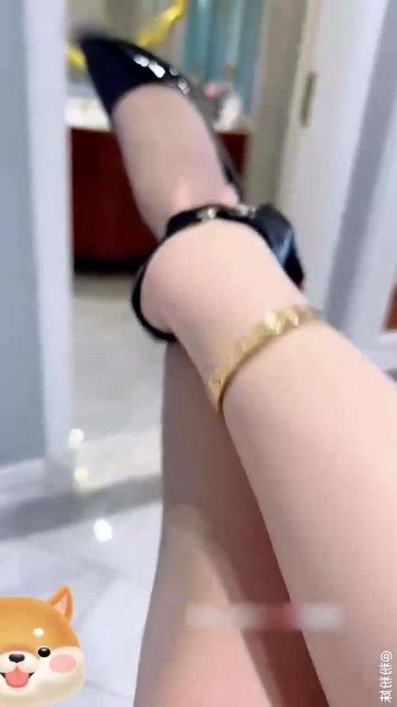秀人网顶级网红尤妮丝,女神手铐制服诱惑等你来操!!! 预览截图 5