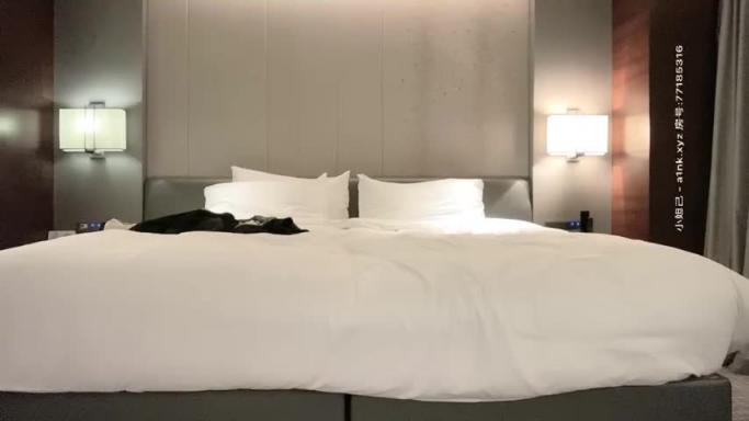 極品大奶搖晃經常背草到叫爸爸 预览截图 2