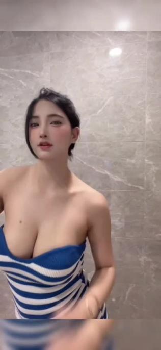超大巨乳嫩妹 预览截图 8