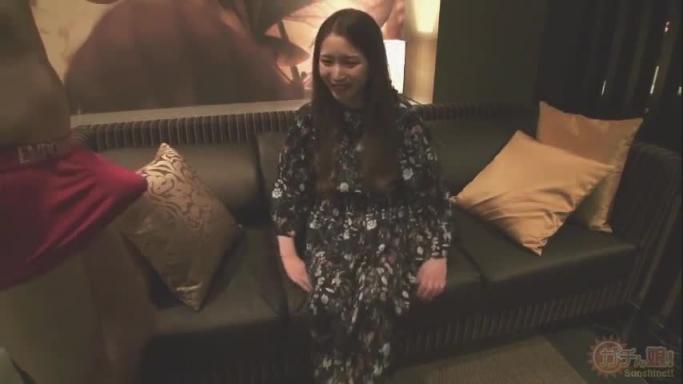 21岁美女孕妇被人“补射”内摄后给老公看里面的精夜 预览截图 8