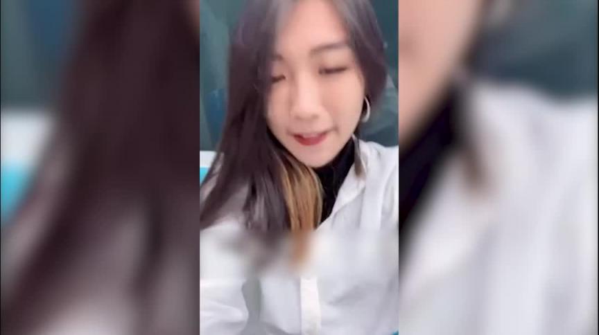 这样的极品美乳老师有谁不喜欢 预览截图 1