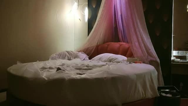 真实拍摄东莞选妃,挑个极品美女操爽了 预览截图 7
