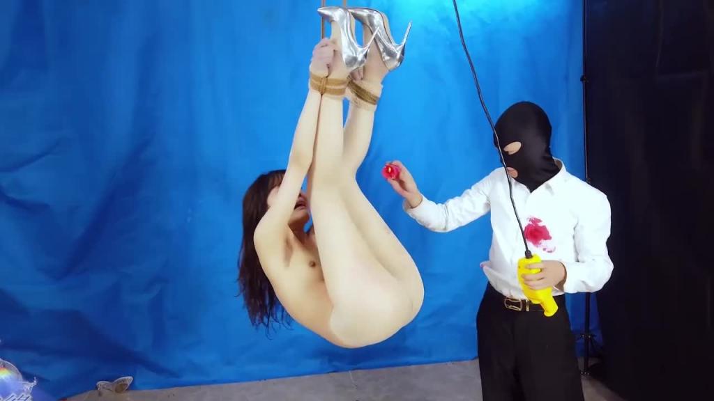 【SM调教】滴蜡震动棒调教稚嫩少女 预览截图 9