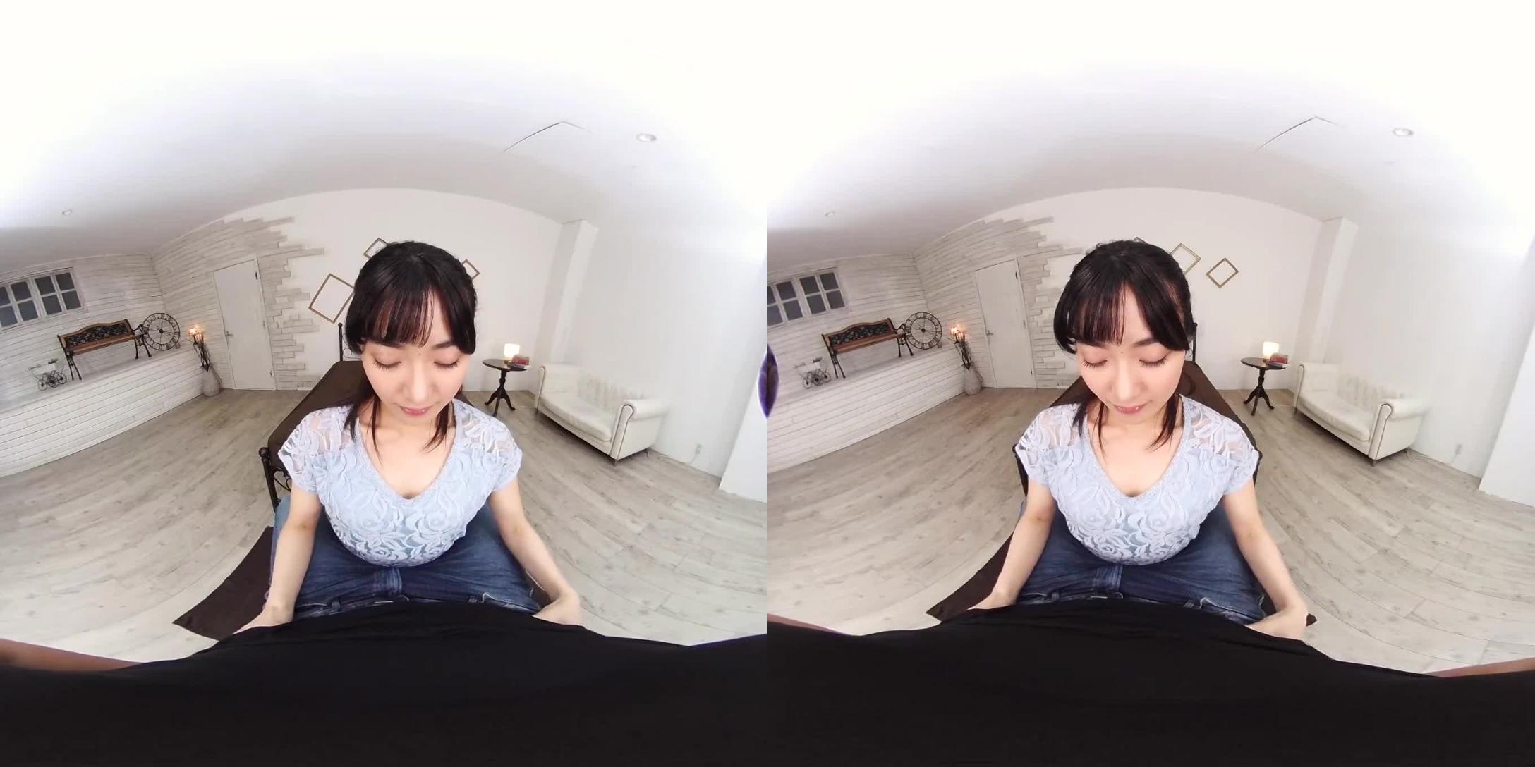 【1】VR 龟头顶到脸颊突起侍奉口交 由爱可奈 第一集 h_1282mxvr00026 预览截图 2