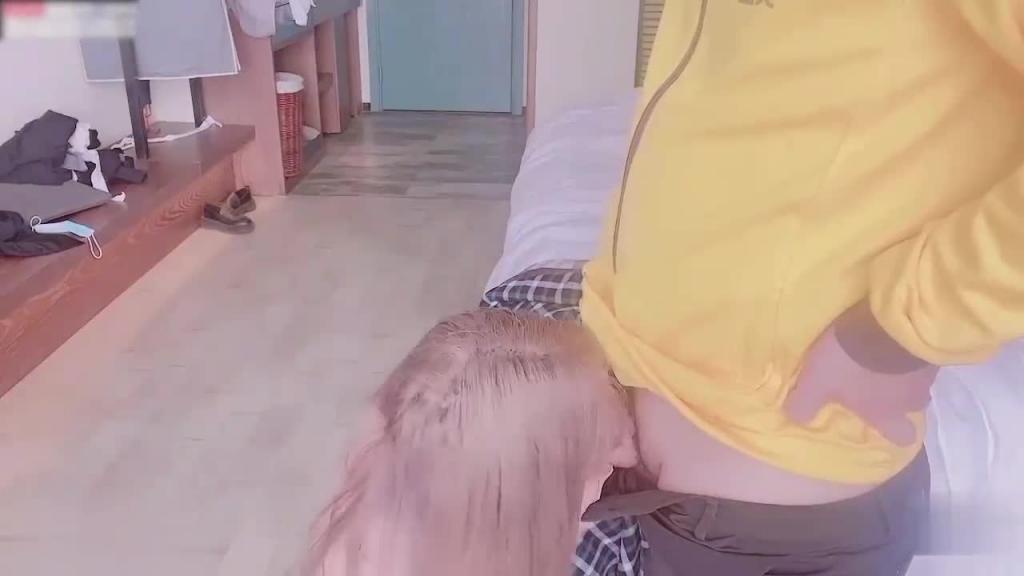 少女勾引外卖小哥哥 预览截图 1