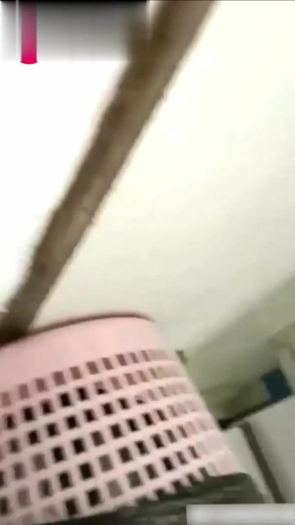 中学女学生被爸爸安排上课自慰任务 预览截图 3