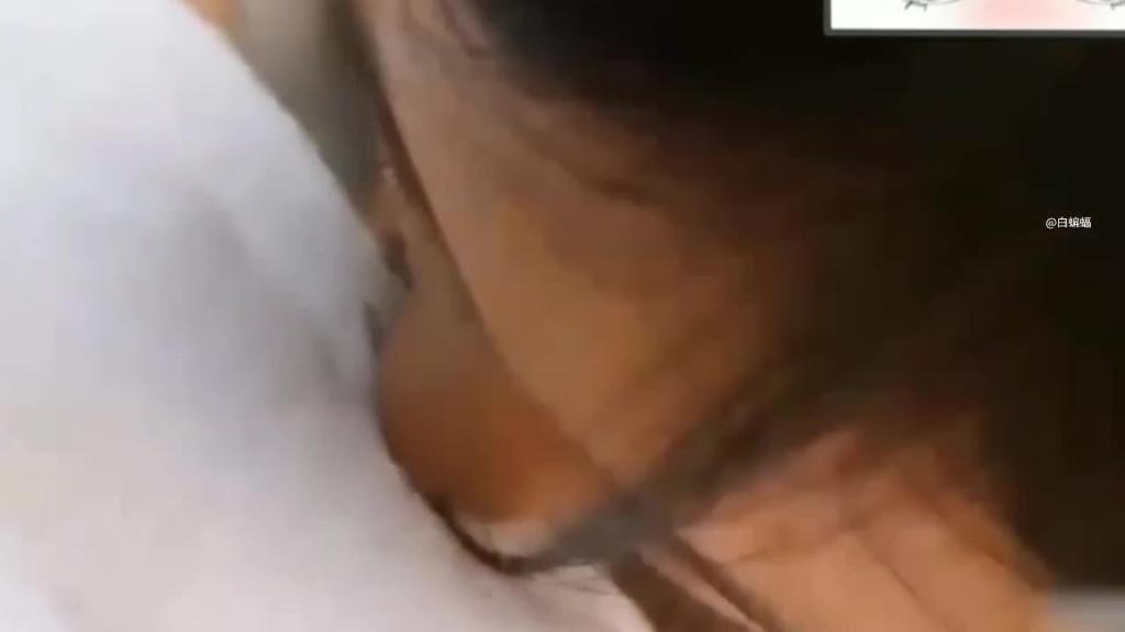重磅幼师‘王琳’小母狗流出COS社团清纯小学妹‘母狗天赋被加满’ 预览截图 1