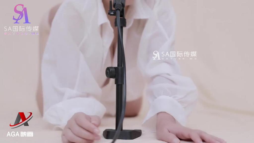 AT121-ASMR晓MI衬衣诱惑-口腔音舔耳弹舌 预览截图 3