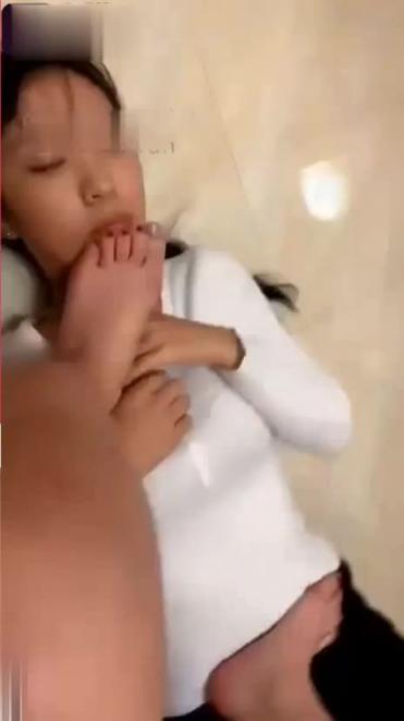 被传销头子各种侮辱吓哭的妹子 预览截图 8
