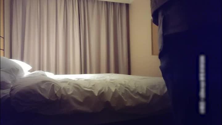 翻车【一屌寻花】百年难遇极品女孩,接电话得知被直播了 预览截图 12