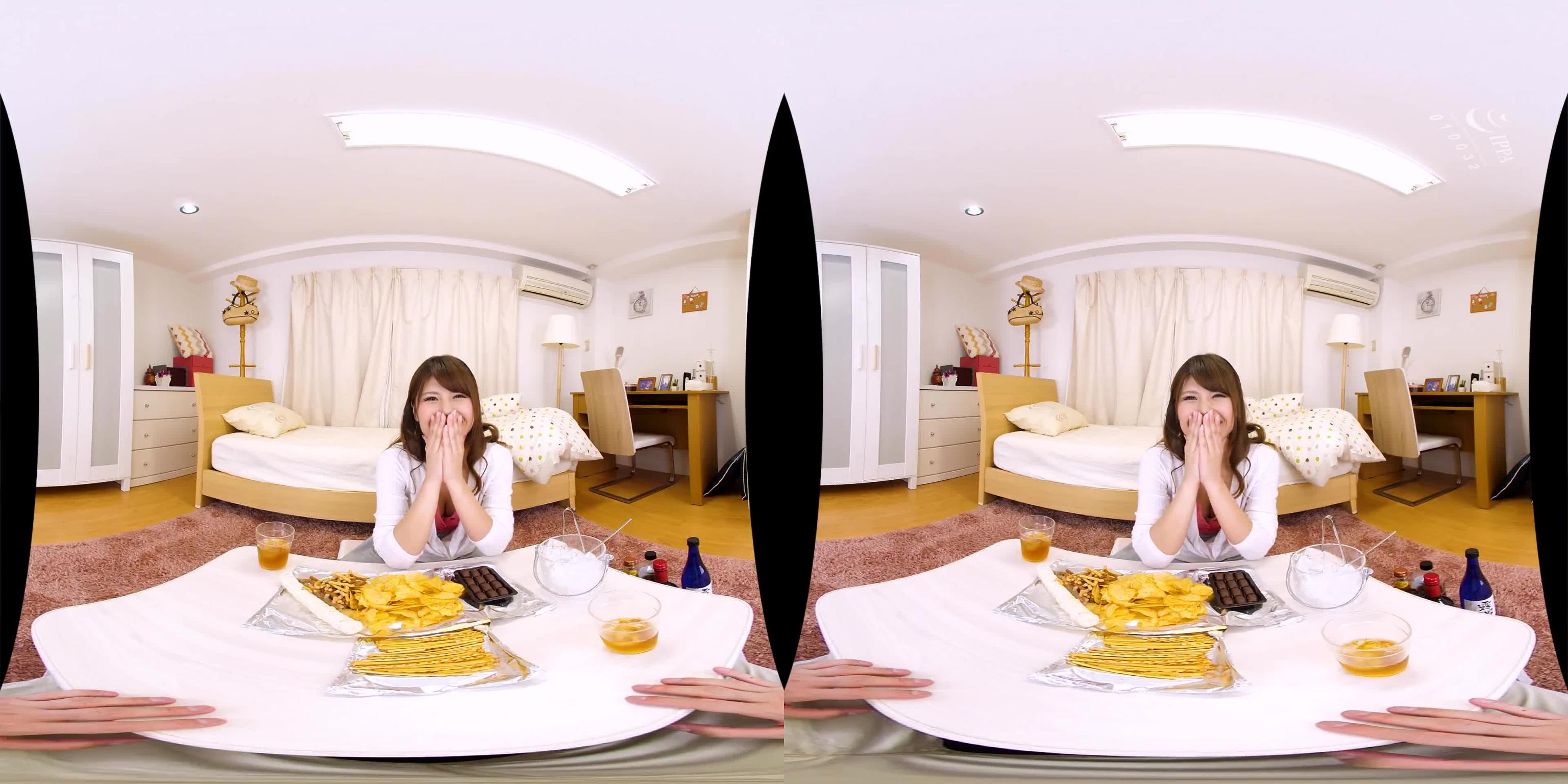 【6】VR 长篇 在满是女性的客满电车上顶到爽&看到爽! 第六集 AVOPVR-127 预览截图 7