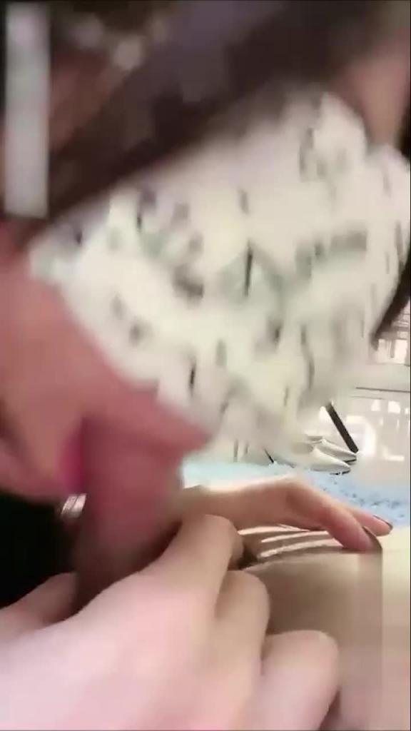 美腿丝袜水蛇小妞 预览截图 3