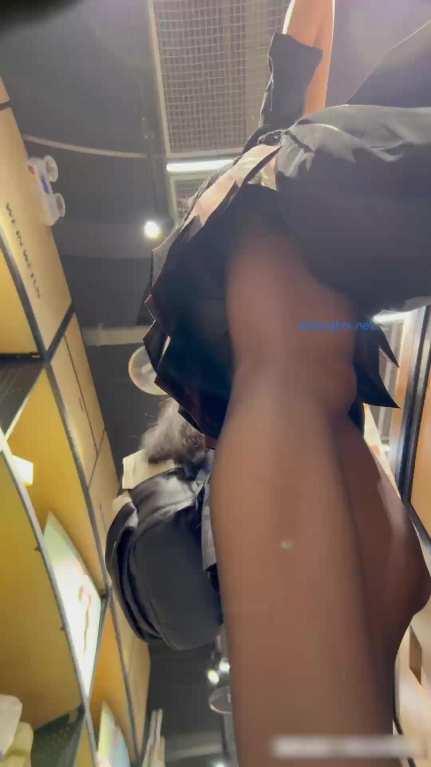青春女孩群下的气息 预览截图 7