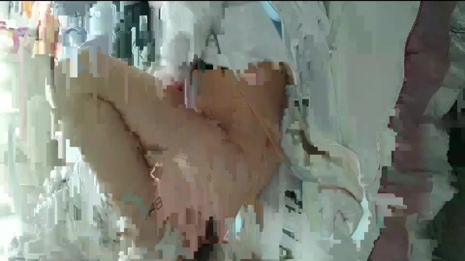 真实强行扒光乱伦嫂子各种姿势 预览截图 4