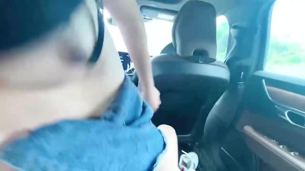 兄妹车震乱伦 预览截图 7