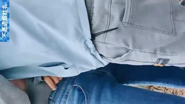 躺在大树枝上扛腿无套做爱美乳御姐和炮友户外激情 预览截图 3