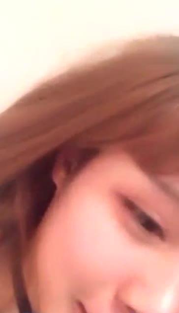 高颜值长相清纯萌妹子KIKI第二部 自慰高潮喷水逼逼无毛很是诱惑 预览截图 4