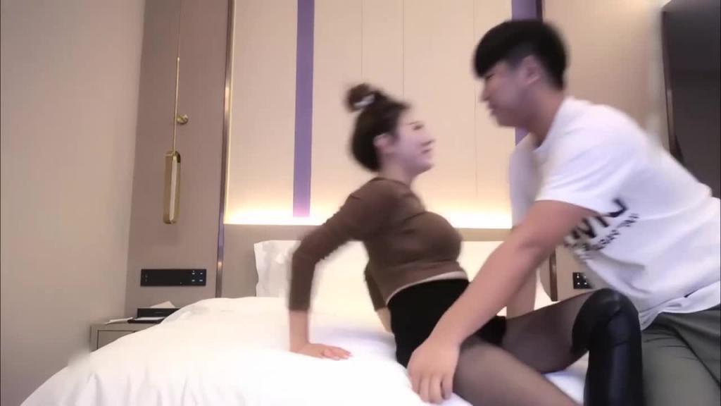 【探花寻欢】约操完美身材的性感黑色少妇 预览截图 2