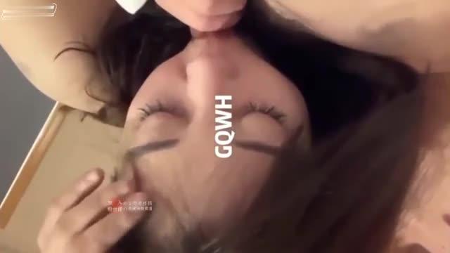 天花板级过气网黄调教极品母狗,露脸吃鸡喝尿后入各种虐! 预览截图 9