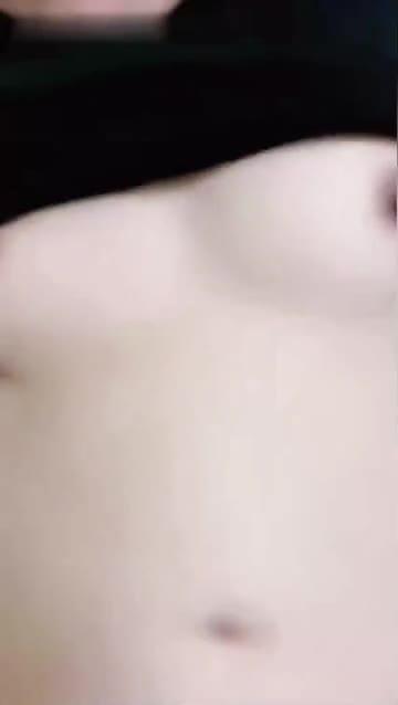 【母子乱伦】和妈妈在卫生间操逼 预览截图 9