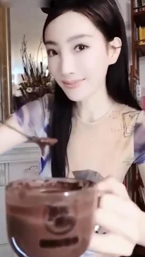 央视主持人演员抖音网红女神直播界卖骚真空透视露点 预览截图 11