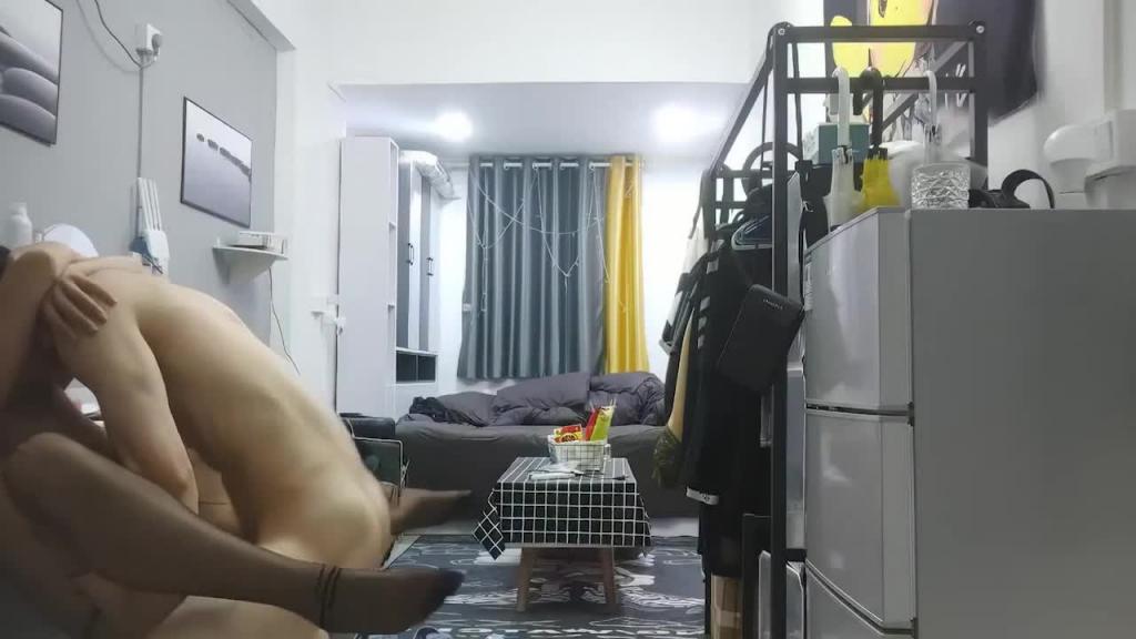 【乱伦】把黑丝妹妹操得稀碎战斗力十足。 预览截图 12