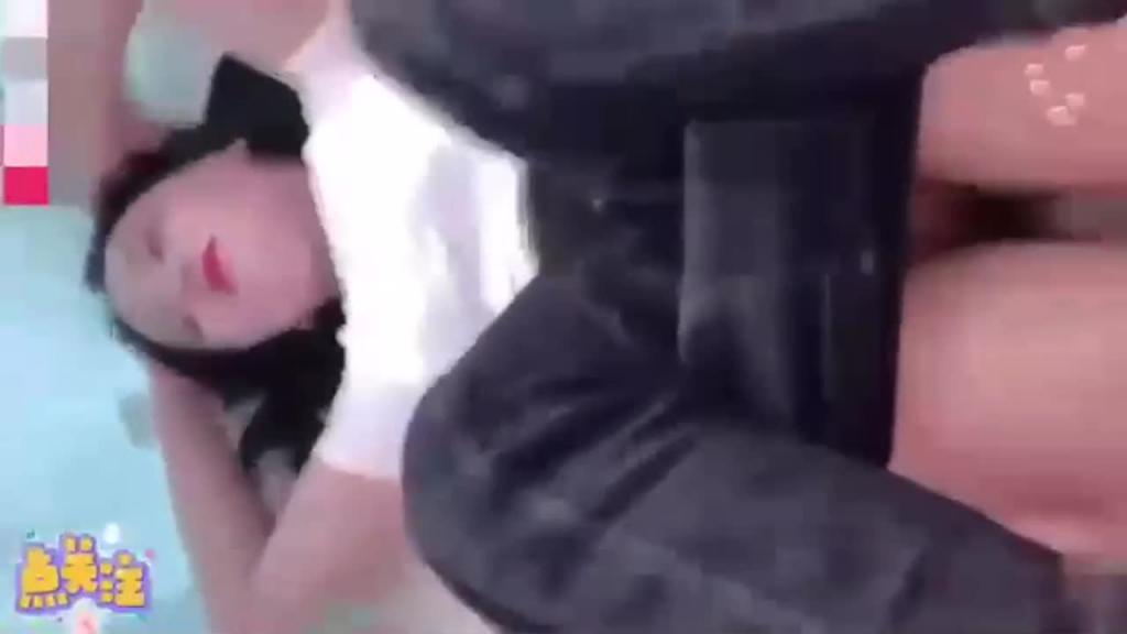 早泄无良父亲多次内射清纯女儿!一次只需一分钟 预览截图 12