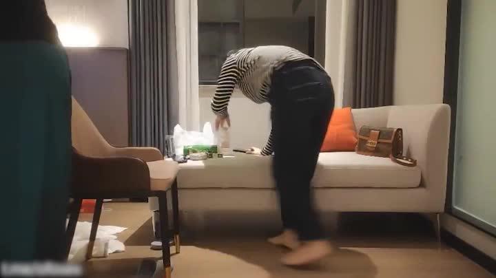 【胖子工作室】精品人妻全集01,举手投足间皆是风情,撩人手法层出不穷 预览截图 1