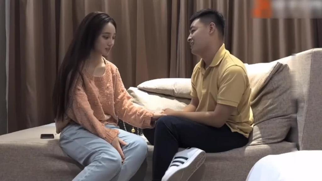 重金约操美容院上班兼职19岁美女，年度最佳探花偷拍作品！ 预览截图 1