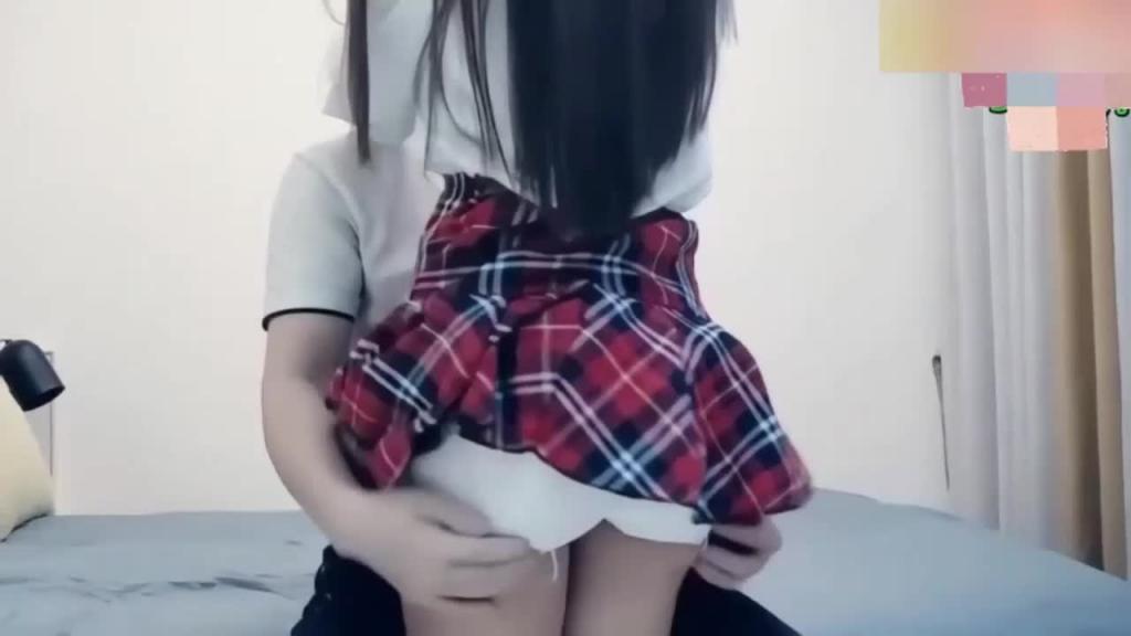 JK服美少女,极品00后,娇嫩酮体青春无敌 预览截图 2