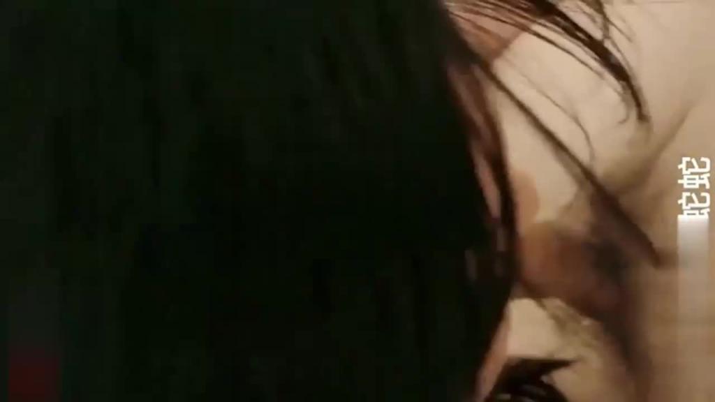 抖音网红兔牙妹妹淫乱视频泄露,被男友当做母狗调教 预览截图 9