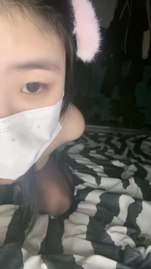新人下海颜值美女!和小奶狗炮友操逼!主动翘起屁股,掰穴求操,不会调情比较干,搞不进去美女指导 预览截图 11