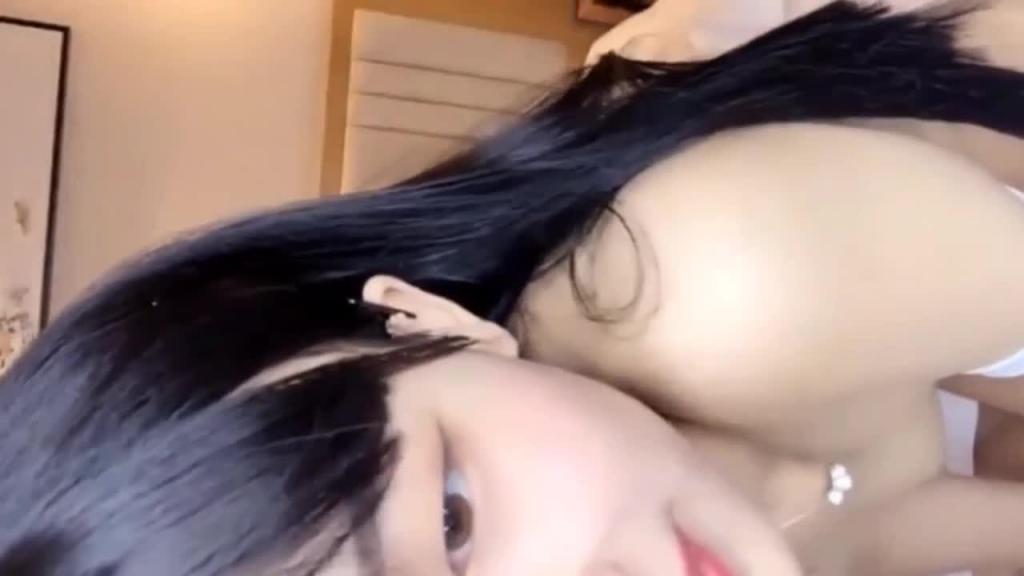 好身材瘦瘦的耐操型女主 预览截图 2