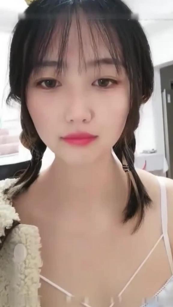贵宾【萝莉-邻家女孩】快速抽奖满脸通红表情真鸡巴销魂啊 预览截图 4