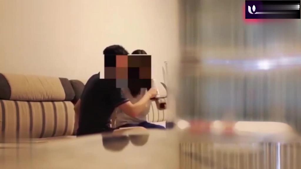 【真实乱伦破处小侄女】兄弟欠一百多万跑路了,让我照顾好他正在上高中的女儿潘晓雅! 预览截图 4