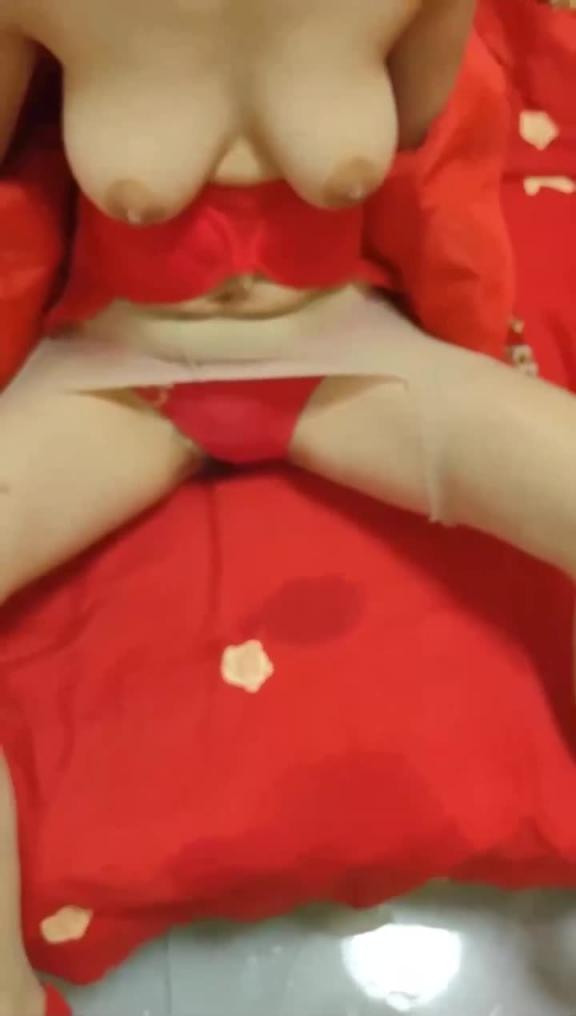 【乱伦亲嫂子】性瘾患者傻弟弟趁醉酒新婚之夜强奸嫂子，怀上小叔子的孩子 预览截图 7