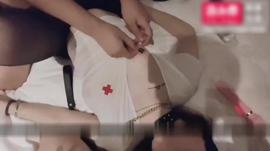 群P我的极品舞蹈教师女友 两根大鸡巴粗暴轮操无情操哭 预览截图 6
