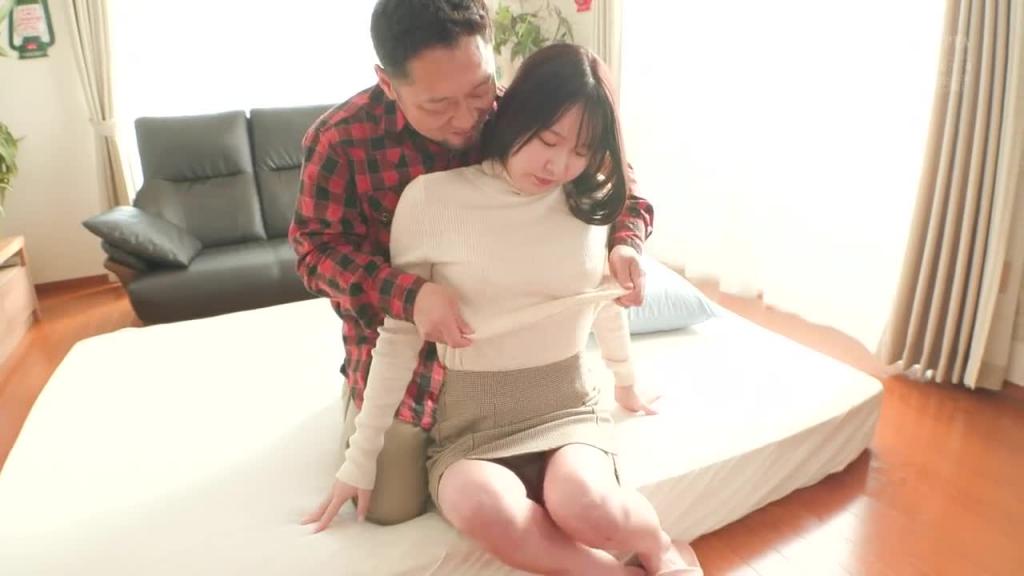 危险的投稿让她在社群媒体上火了!色情便利商店店员 @Fuu-chan AV初登场 CAWD-833 预览截图 2