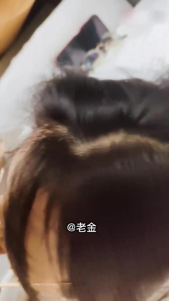 绿帽老公找外卖员3P小学教师老婆,老师【宋思嘉】3P淫乱性肛交,勾引露出。 预览截图 11