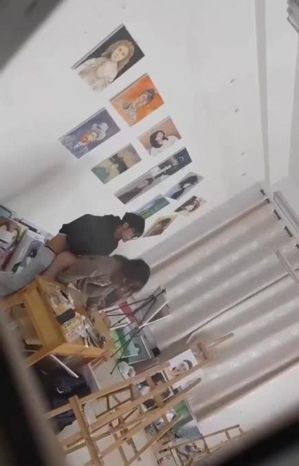 山东烟台画室学生激情啪啪 预览截图 11