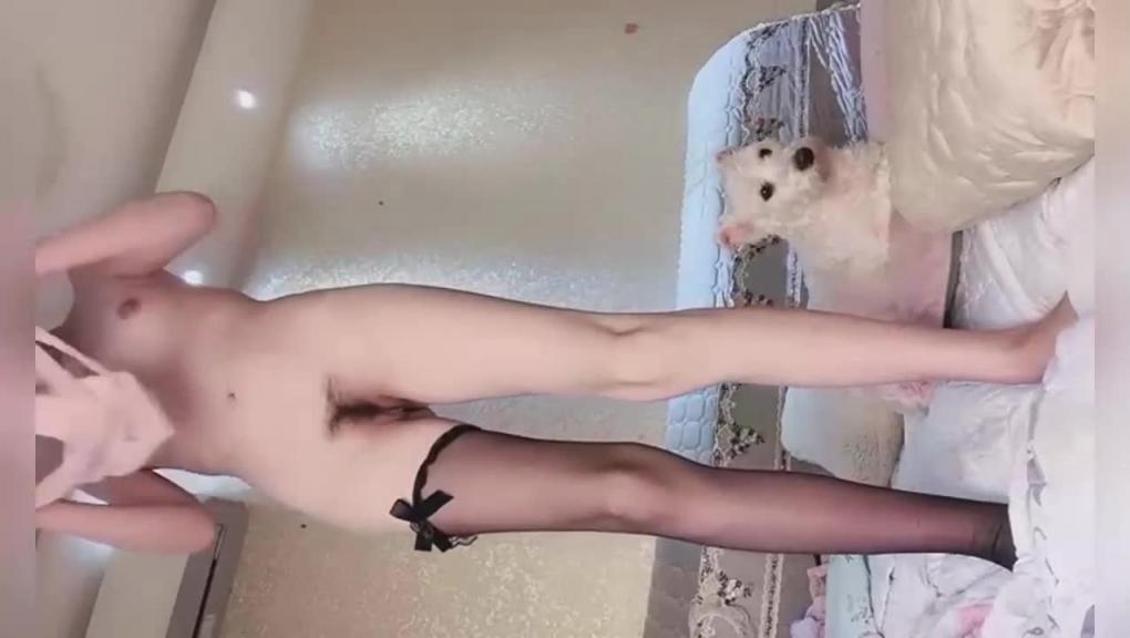 主播直播粉穴少女换衣换衣诱惑 预览截图 8