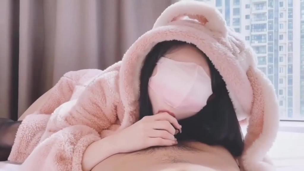校园女神清纯靓丽的外表有一颗淫荡的心被狂插小嫩逼 预览截图 1