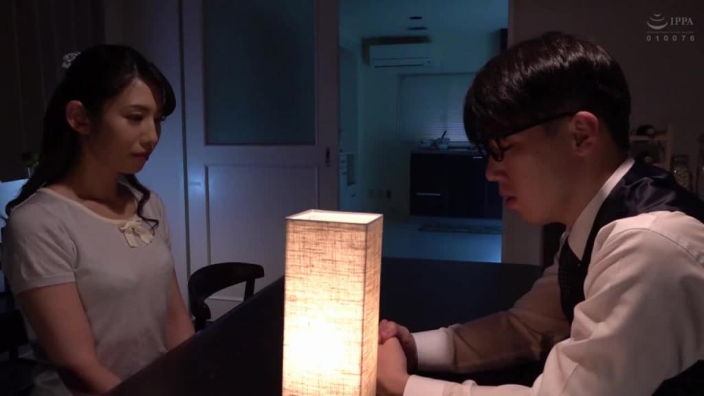 寝取 妻子被来家喝酒的酒友睡走 蓝川美夏 NTRD-077 预览截图 2