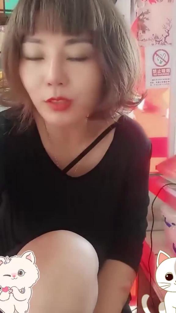 我想要大鸡巴～超市老板娘跳蛋塞逼看店骚话连篇！ 预览截图 6